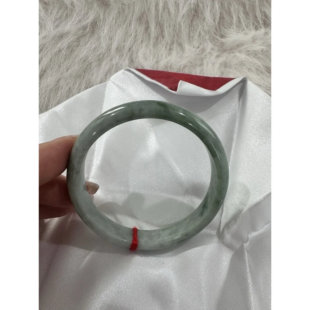 Natural Moss in Snow Jade Bangle Bracelet 56.3mm | Sage Green & White Stone L09